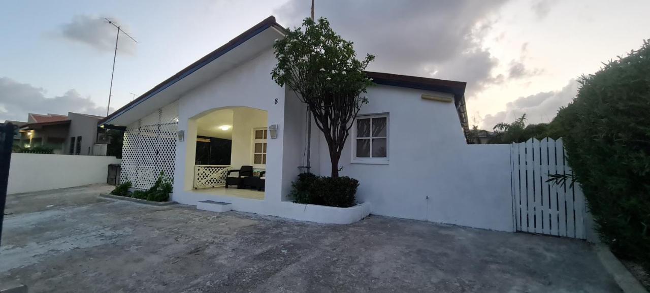 Family Villa With Big Pool And Absolute Privacy 威廉斯塔德 外观 照片