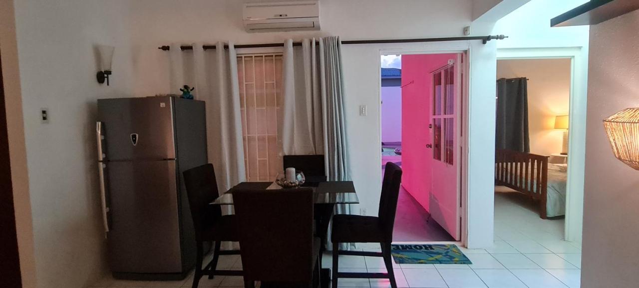Family Villa With Big Pool And Absolute Privacy 威廉斯塔德 外观 照片